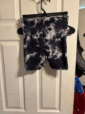 Tie-Dye Navy and White Women's Stretch Bike Shorts